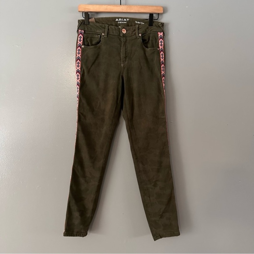 Ariat Perfect Rise Skinny Pant with Aztec Stripe |‎ Green Camo